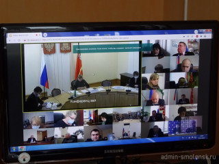 совещание под руководством заместителя губернатора В.М. Хомутовой - фото - 3